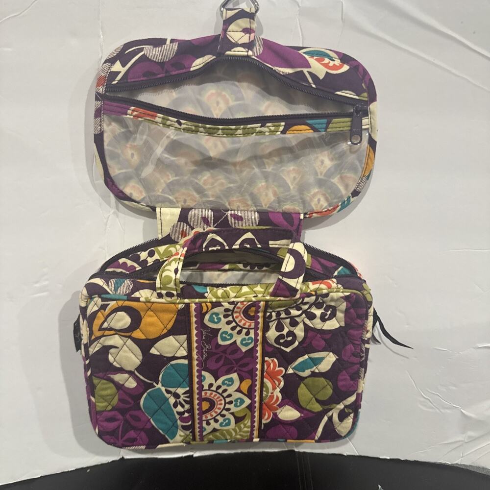 Vera Bradley Heather Retired Floral Cosmetic Travel Bag Purple Green 10x7.5”